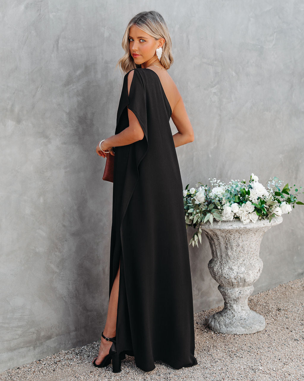 Strike A Pose Shoulder Statement Maxi Dress - Black