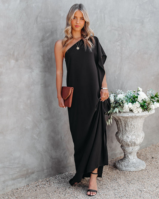 Strike A Pose Shoulder Statement Maxi Dress - Black